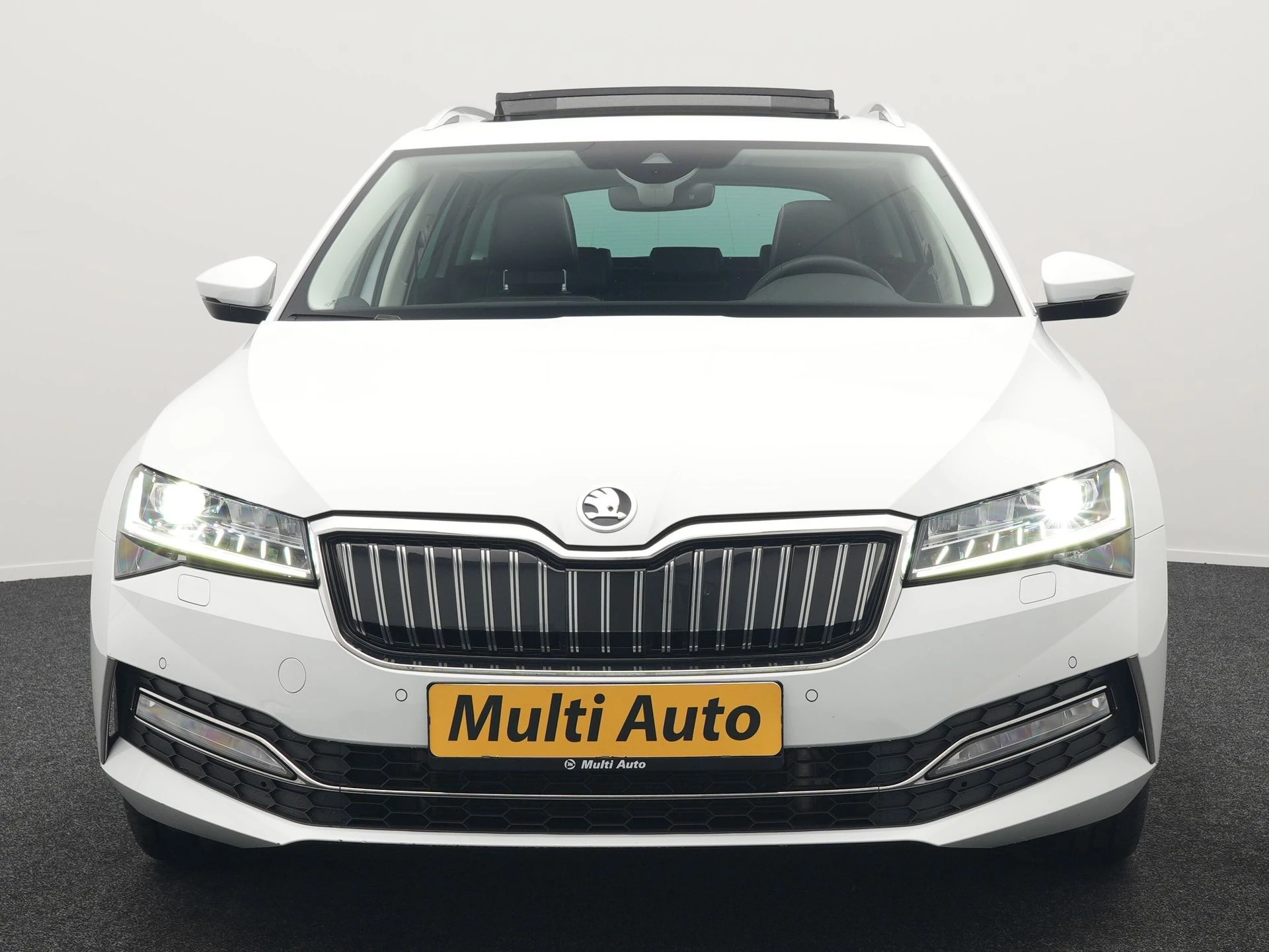 Hoofdafbeelding Škoda Superb