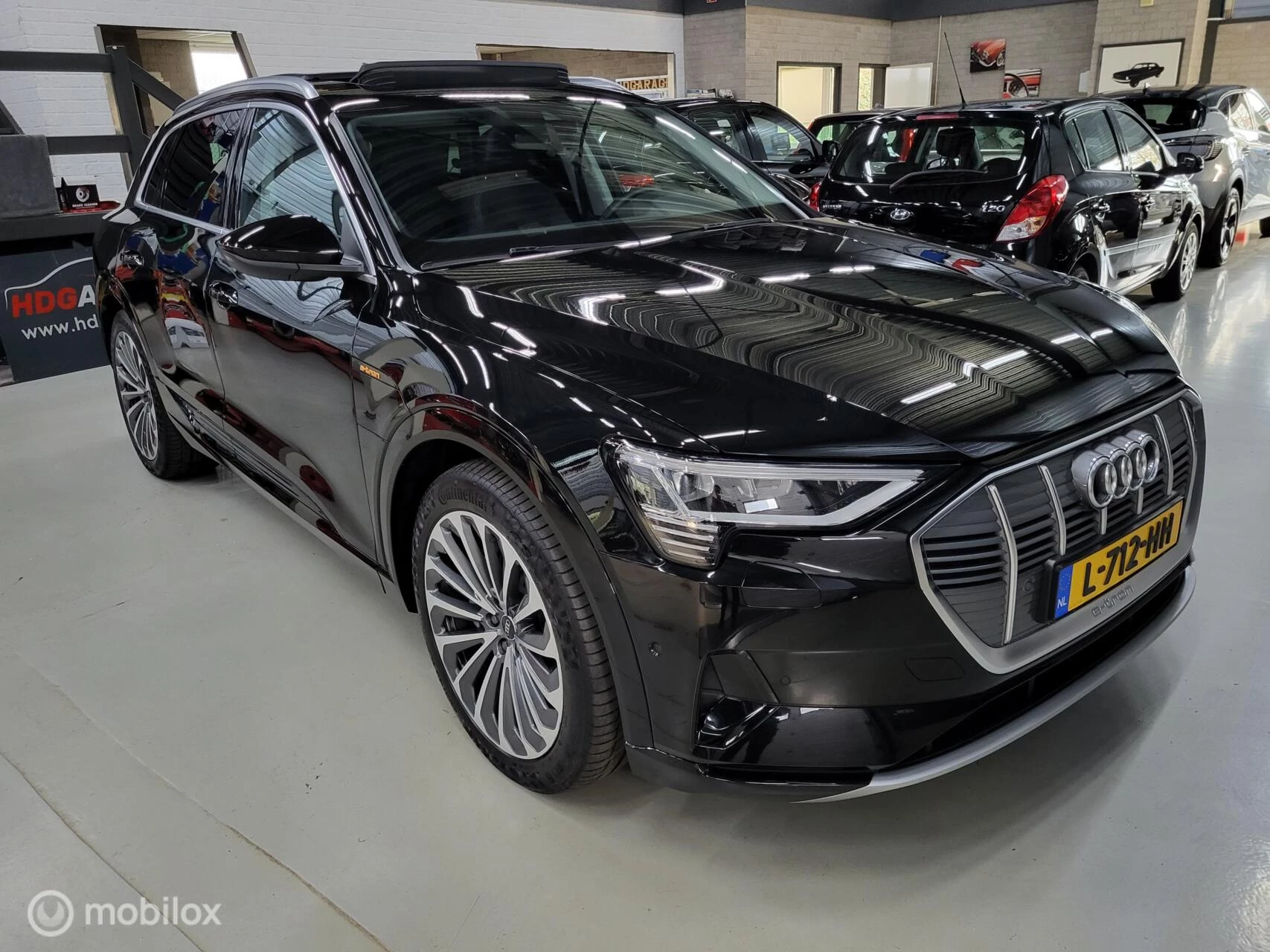 Hoofdafbeelding Audi e-tron