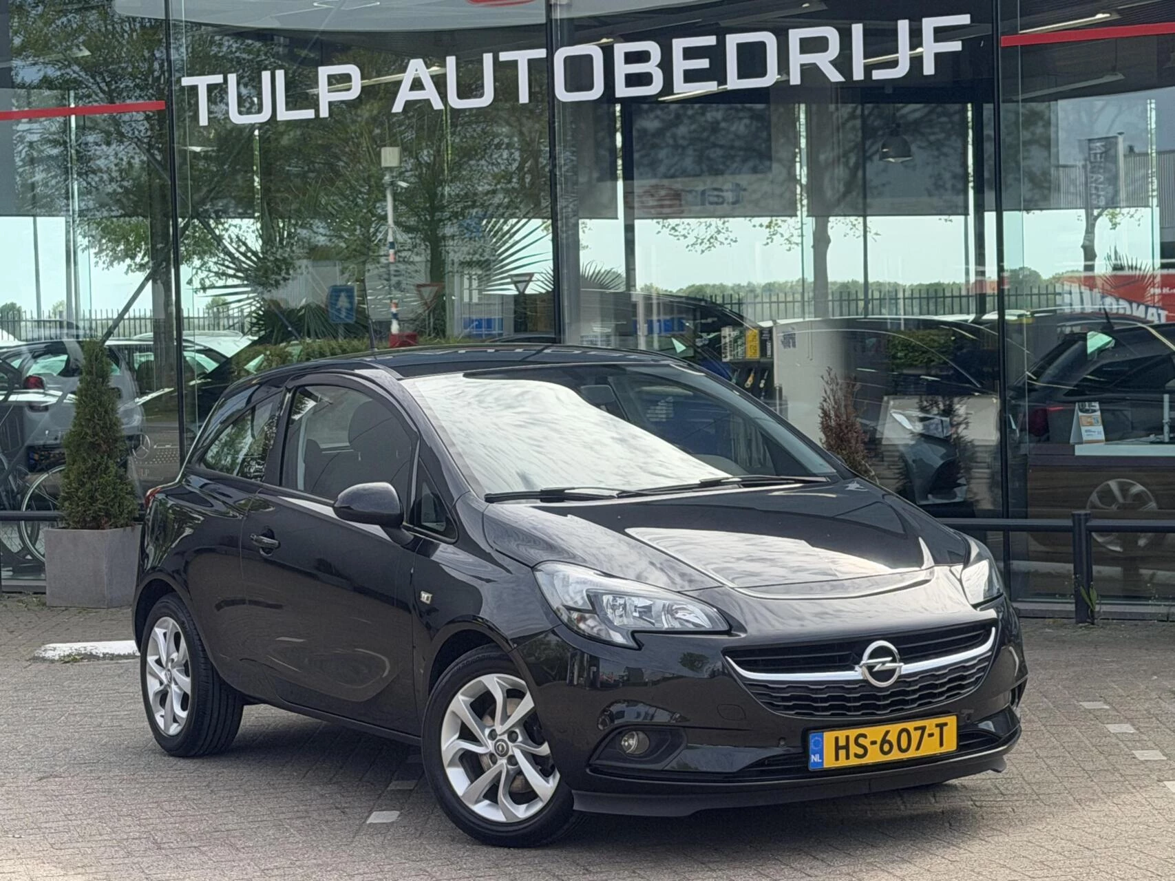 Hoofdafbeelding Opel Corsa