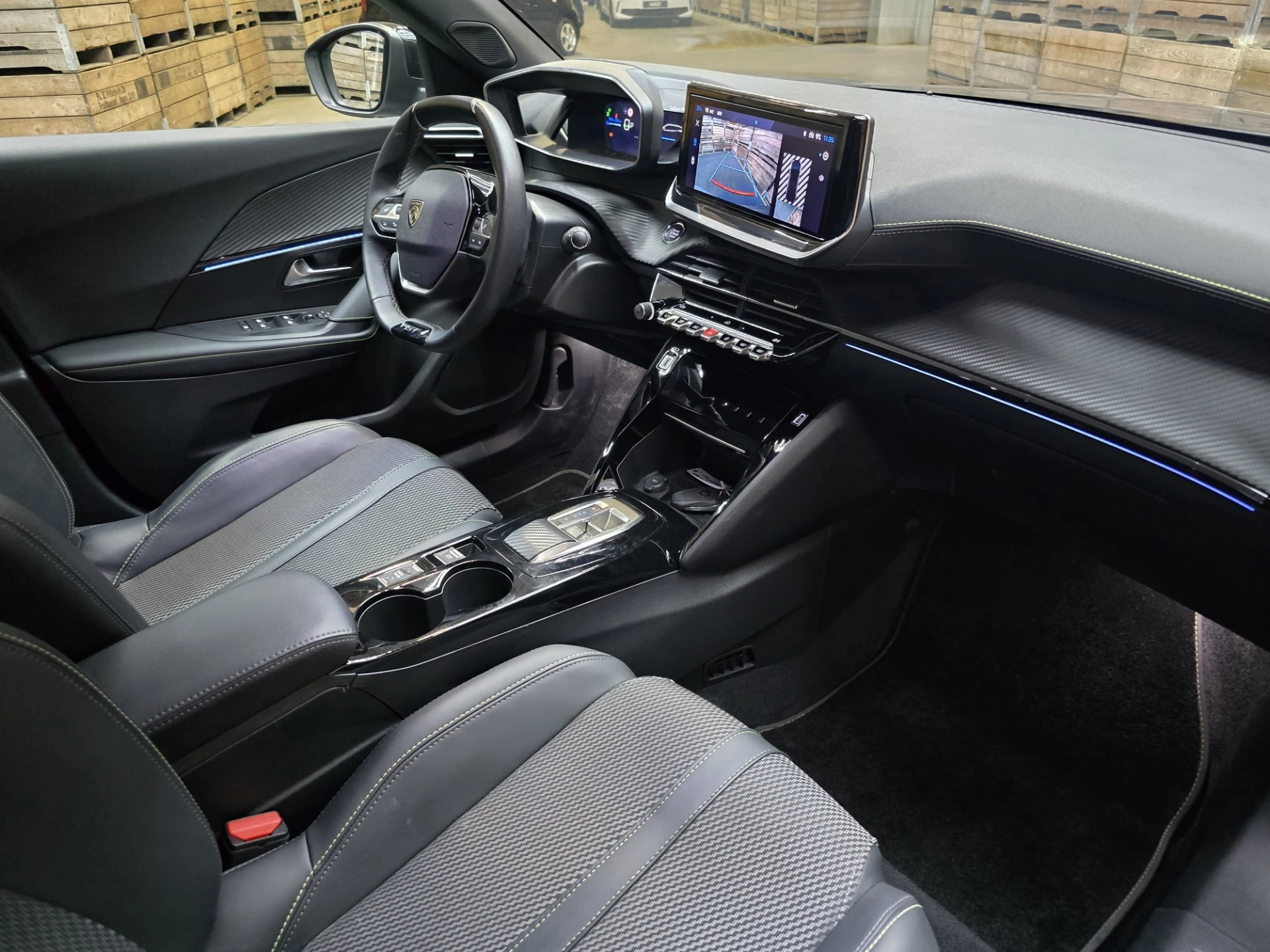 Hoofdafbeelding Peugeot e-2008