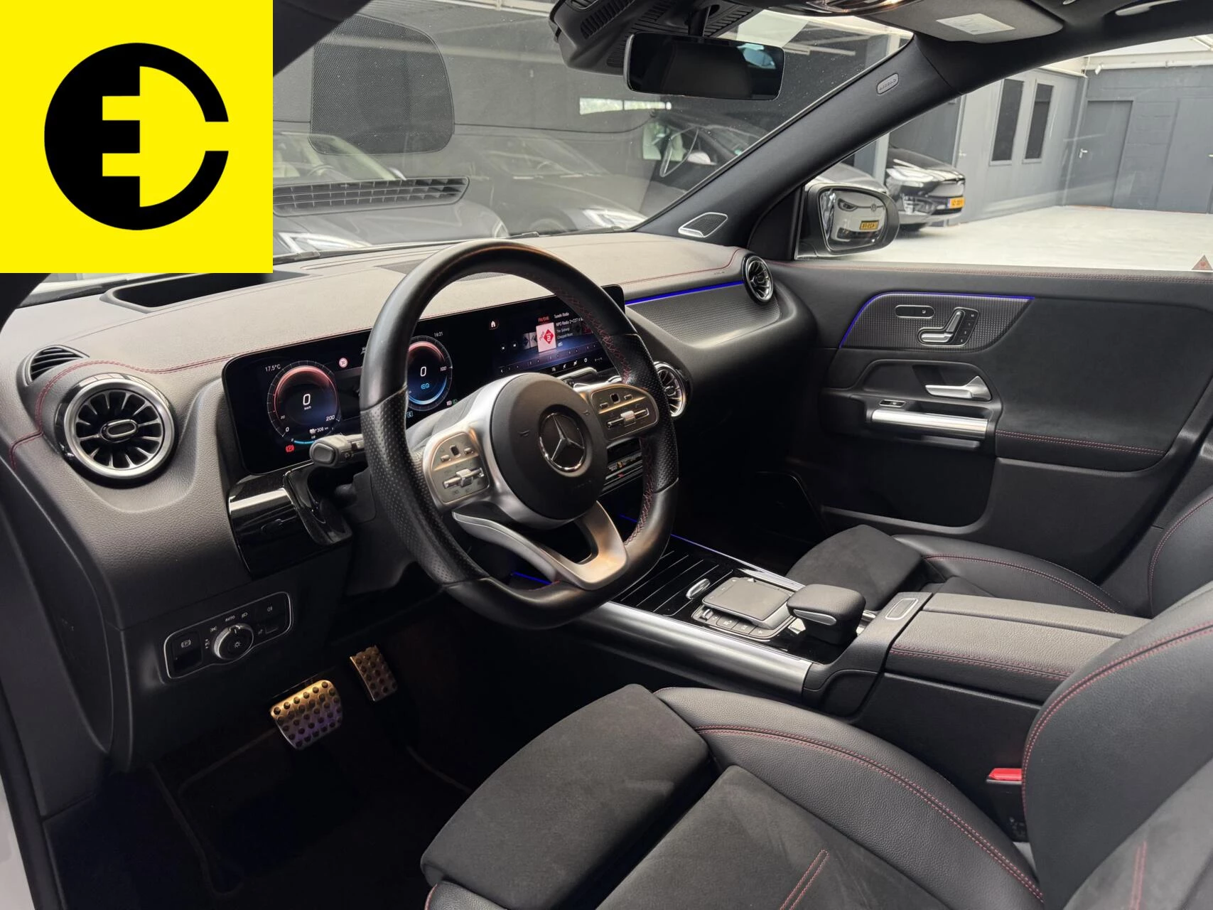 Hoofdafbeelding Mercedes-Benz EQA