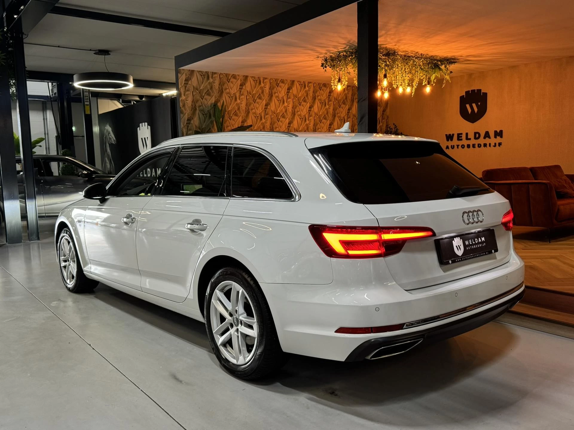 Hoofdafbeelding Audi A4
