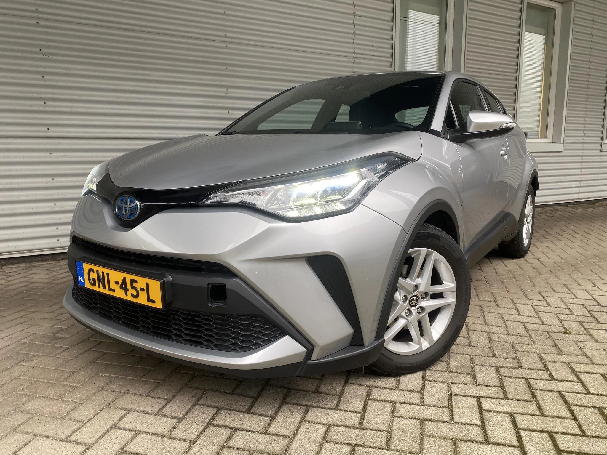 Hoofdafbeelding Toyota C-HR