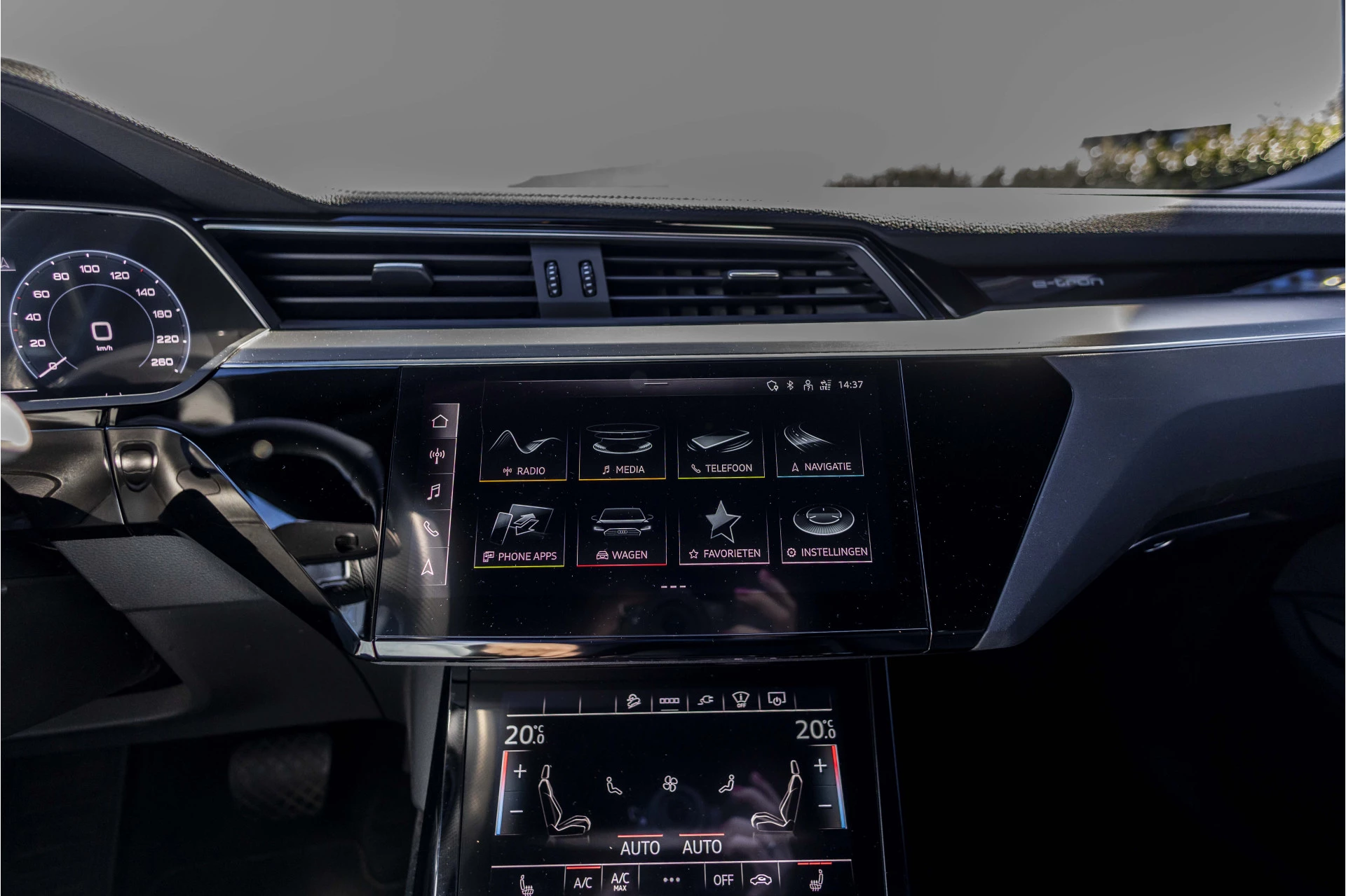 Hoofdafbeelding Audi e-tron