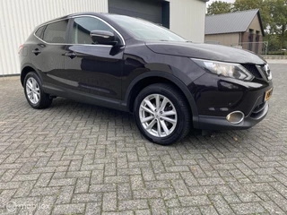 Nissan Qashqai 1.2 Premier Edition 2014