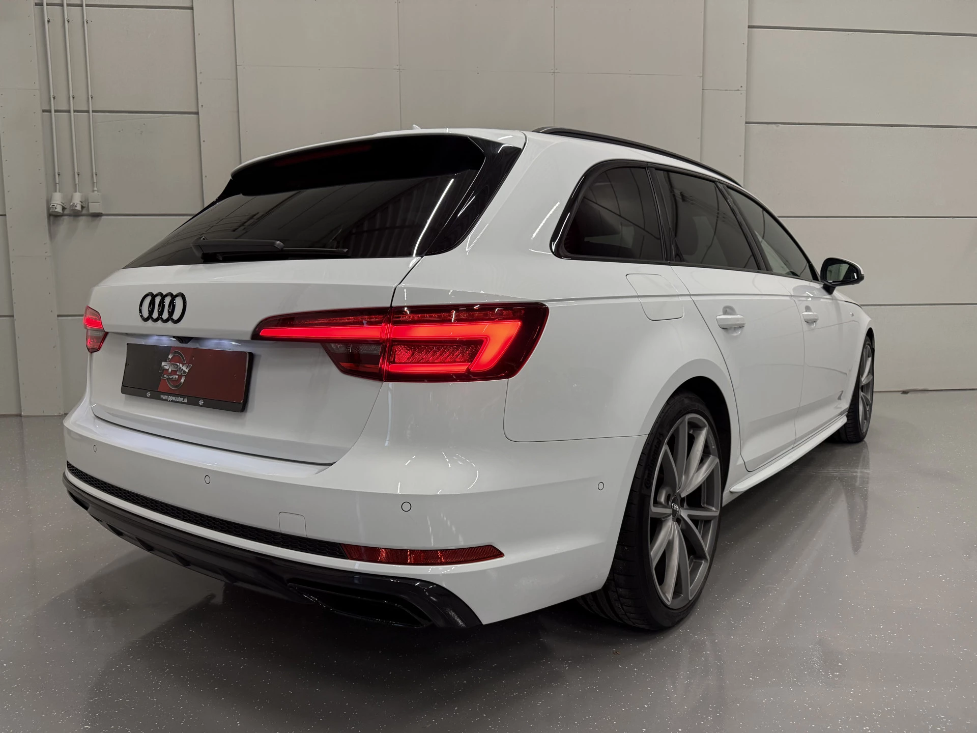 Hoofdafbeelding Audi A4