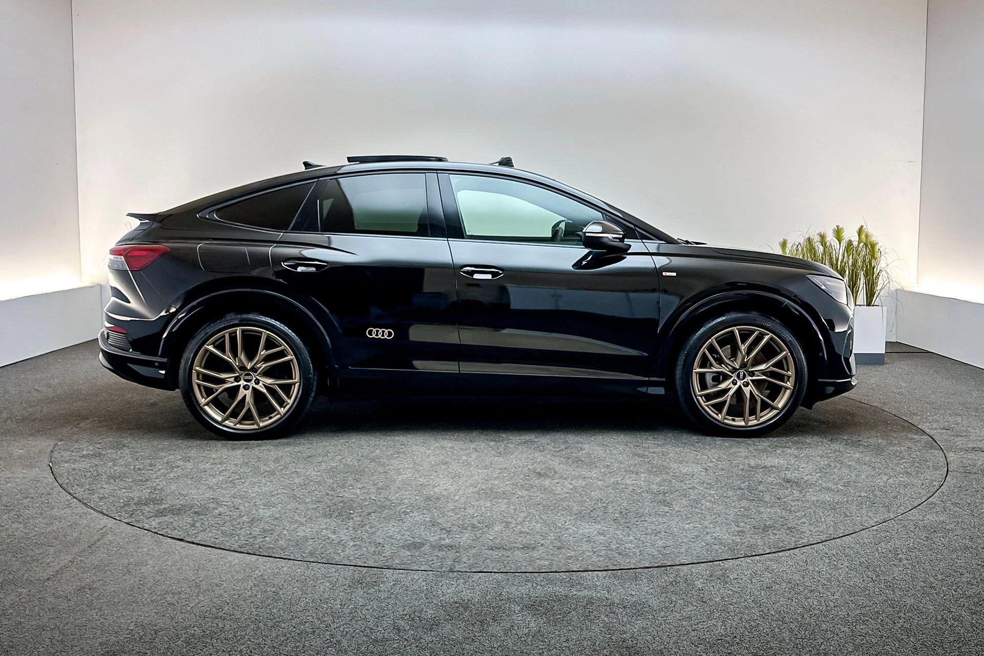 Hoofdafbeelding Audi Q4 Sportback e-tron