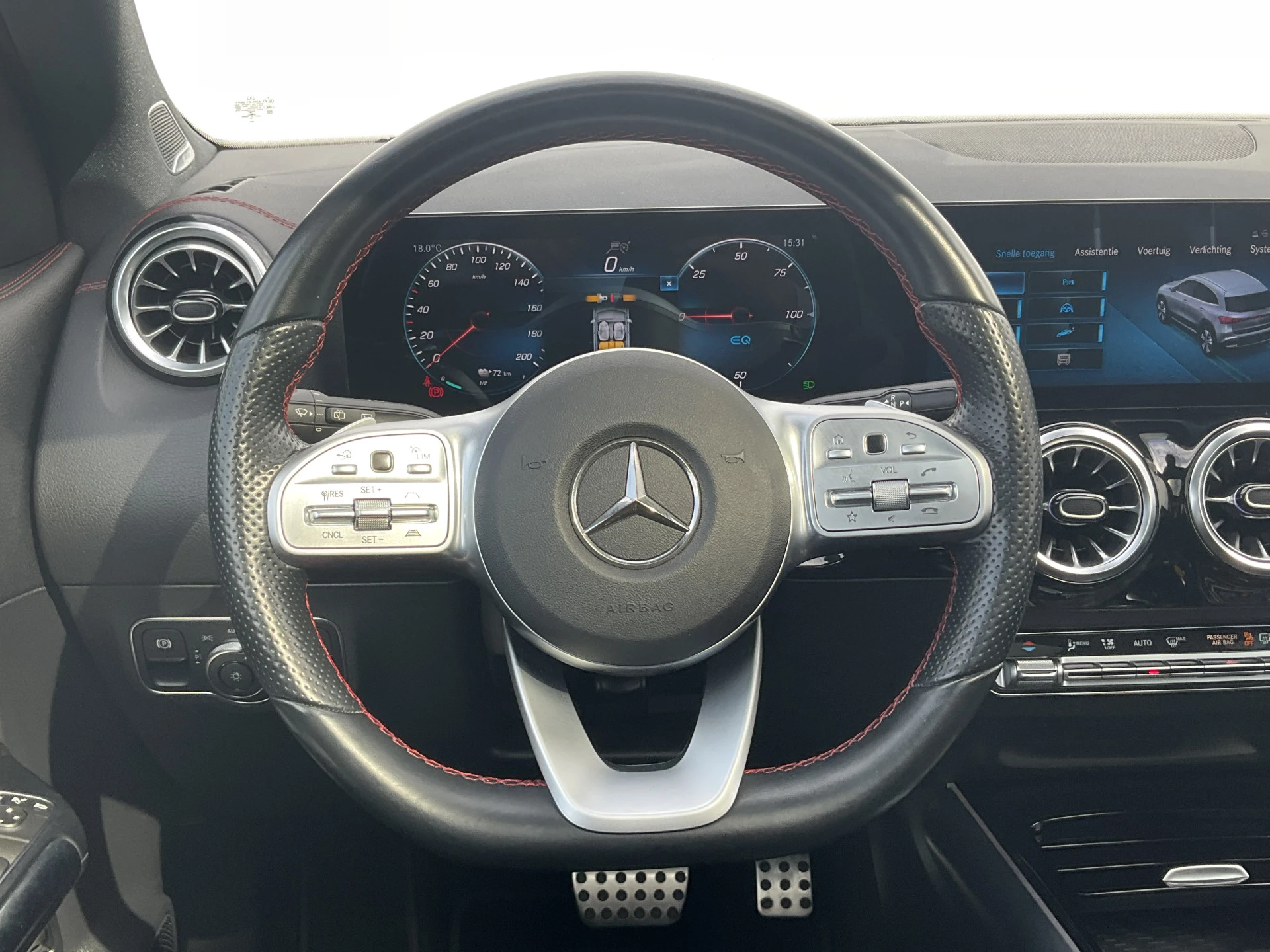 Hoofdafbeelding Mercedes-Benz EQA