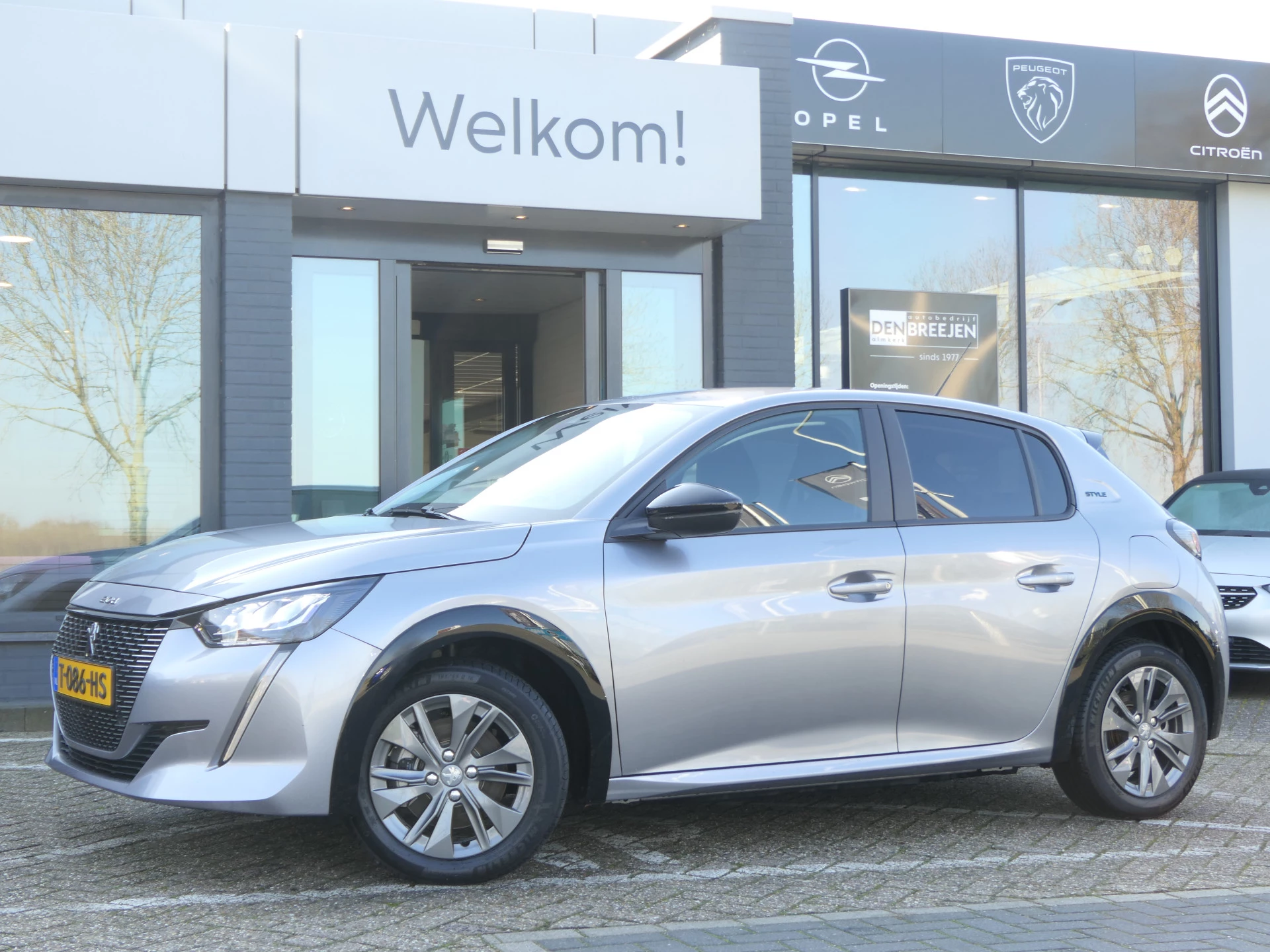 Hoofdafbeelding Peugeot e-208
