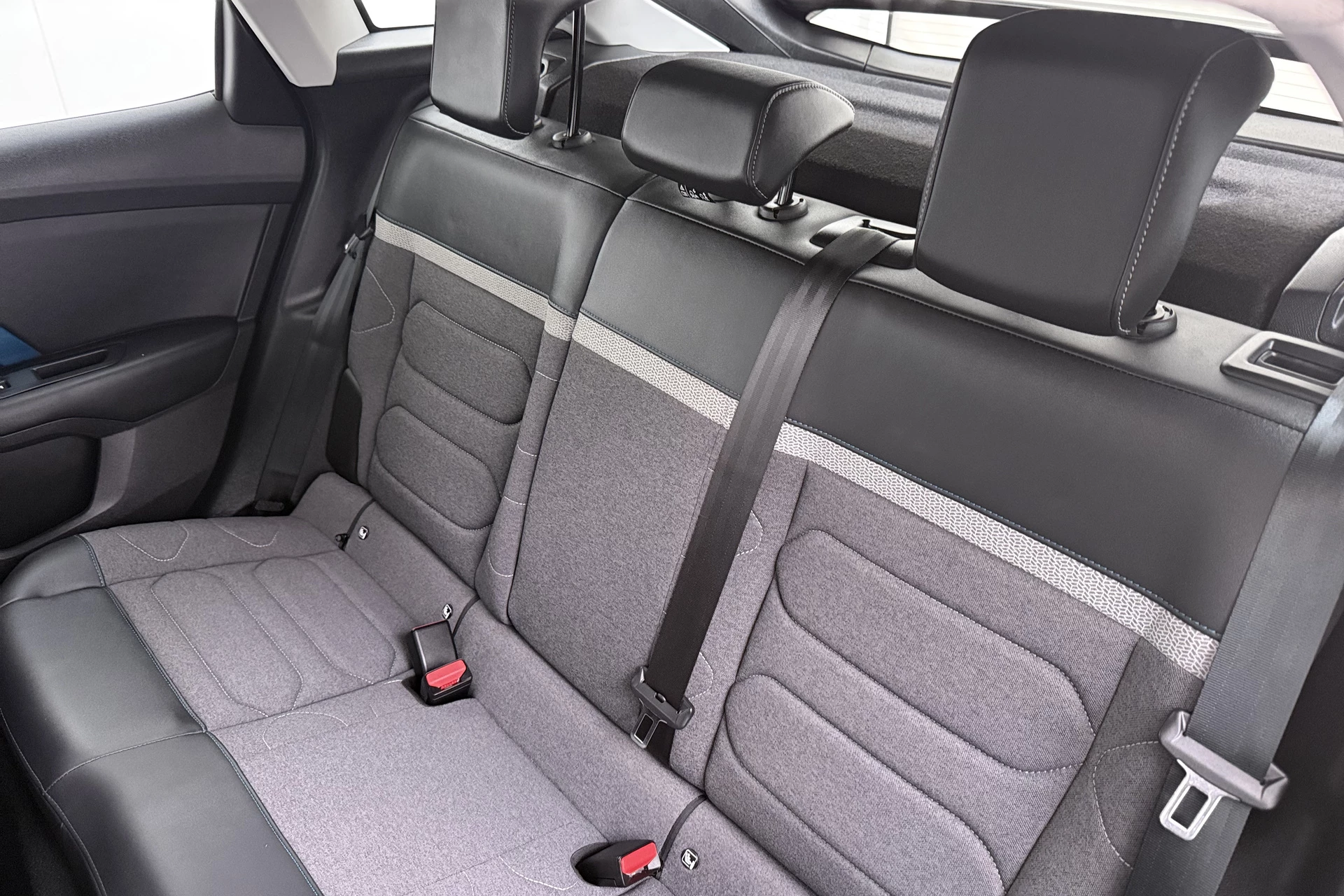 Hoofdafbeelding Citroën ë-C4