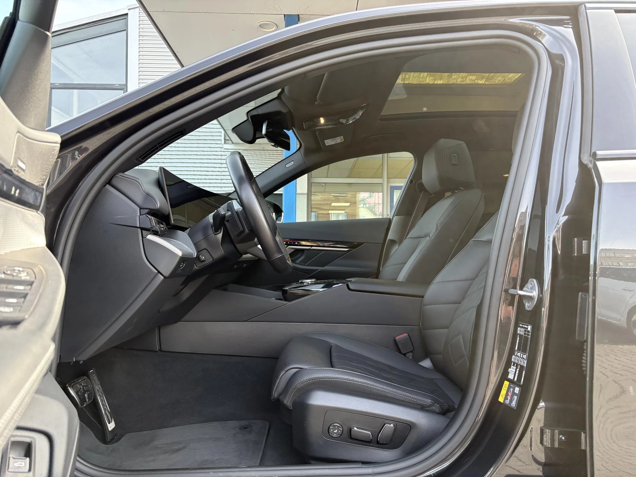 Hoofdafbeelding BMW i5