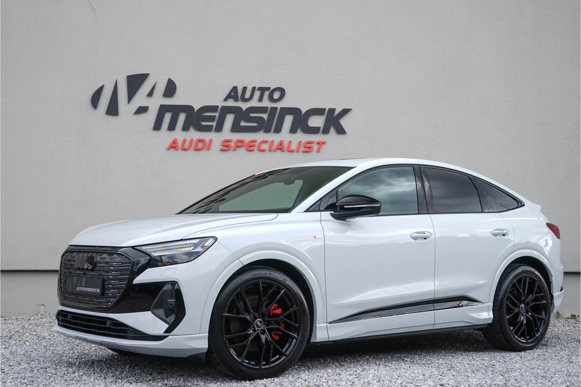 Hoofdafbeelding Audi Q4 Sportback e-tron