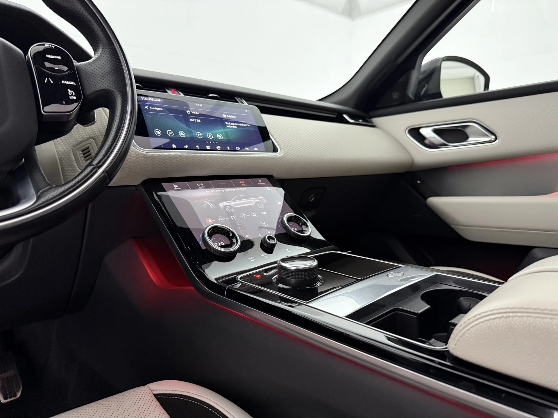 Hoofdafbeelding Land Rover Range Rover Velar