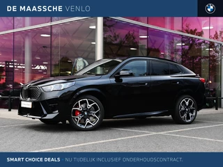 BMW iX2 eDrive20 M Sport / Panoramadak / Trekhaak / Sportstoelen / Comfort Access / M Adaptief onderstel / Adaptieve LED / Parking Assistant Plus