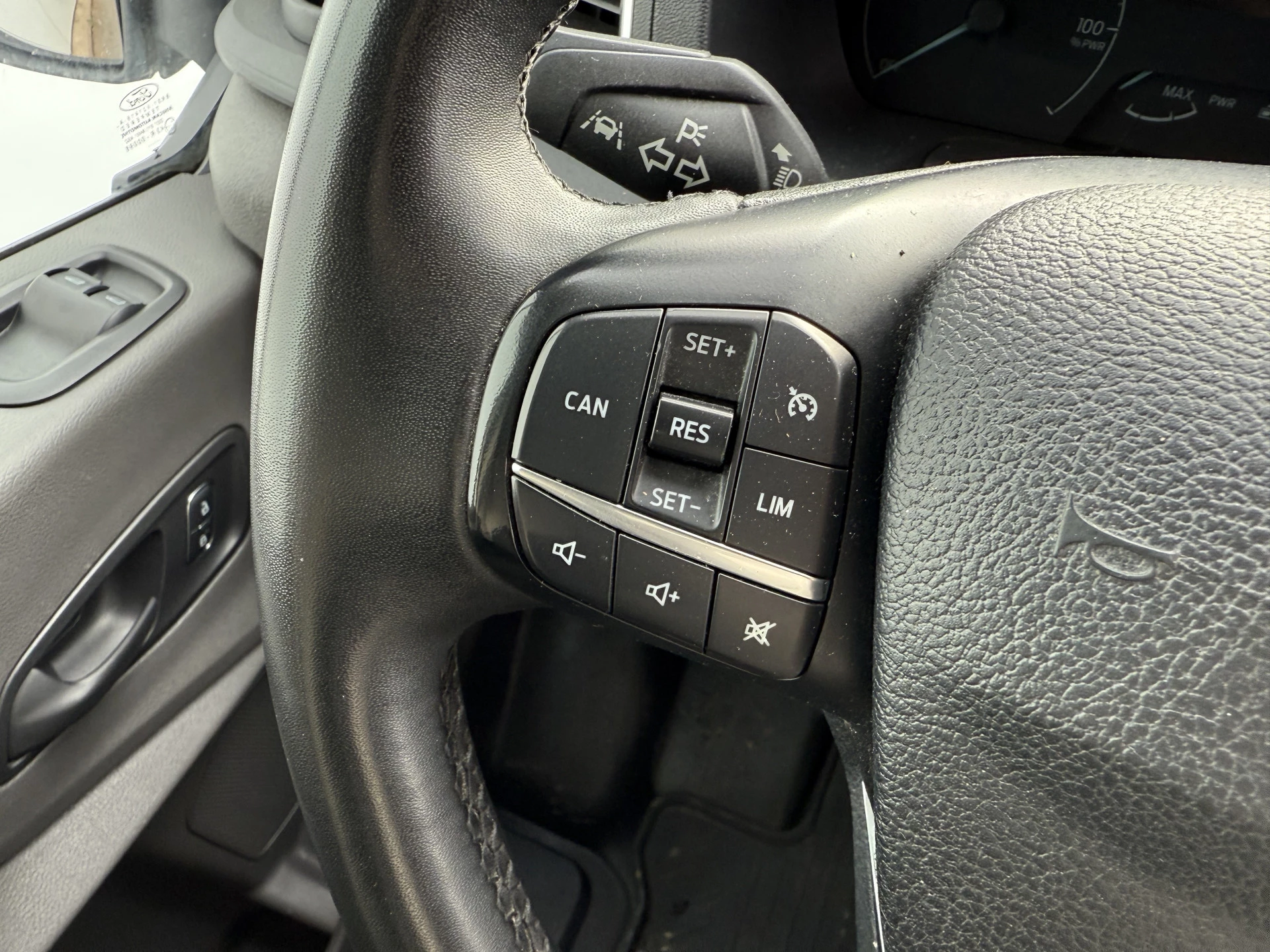 Hoofdafbeelding Ford E-Transit