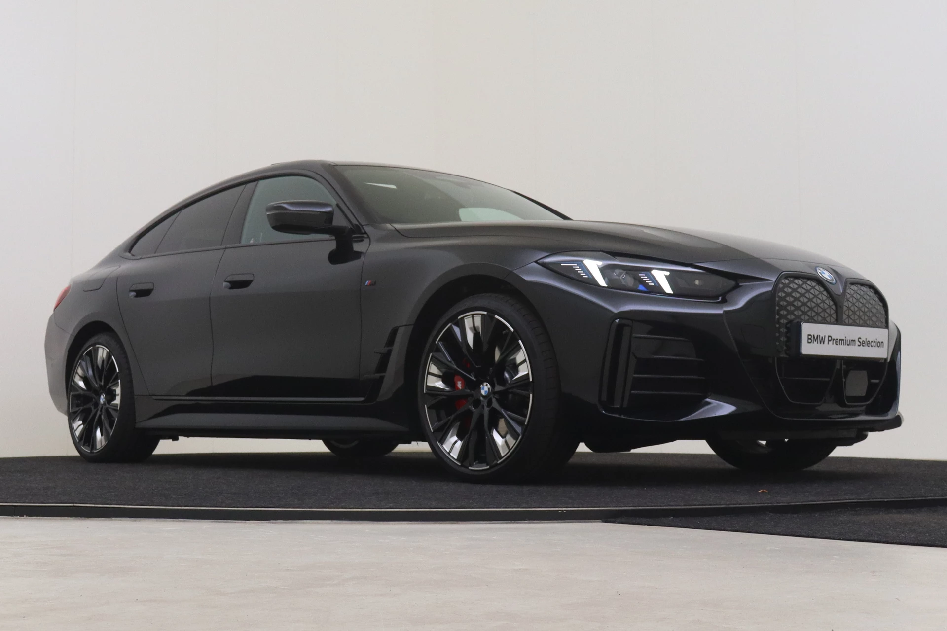 Hoofdafbeelding BMW i4