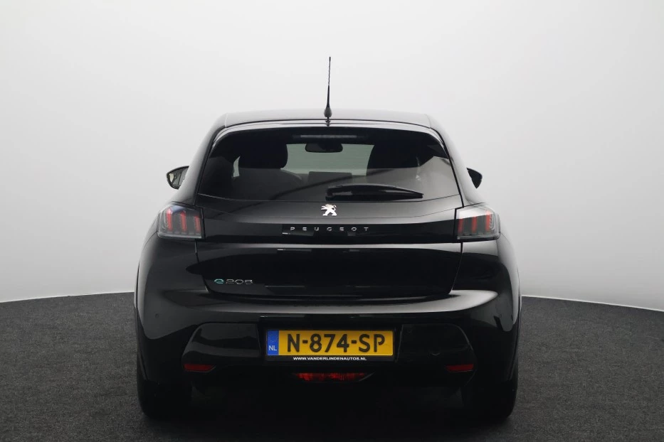 Hoofdafbeelding Peugeot e-208