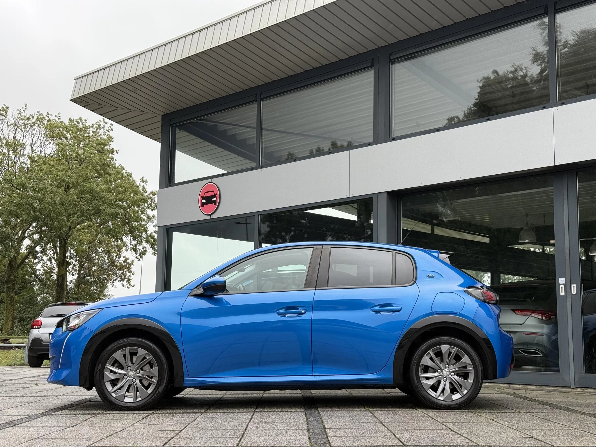 Hoofdafbeelding Peugeot e-208