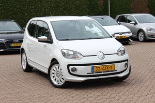 Volkswagen up! 1.0 high up! BlueMotion / Navigatie / Parkeerhulp achter / Cruise Control / 16'' / Bluetooth / Getint glas / Airco / Stuurbekrachtiging / Elektr. ramen