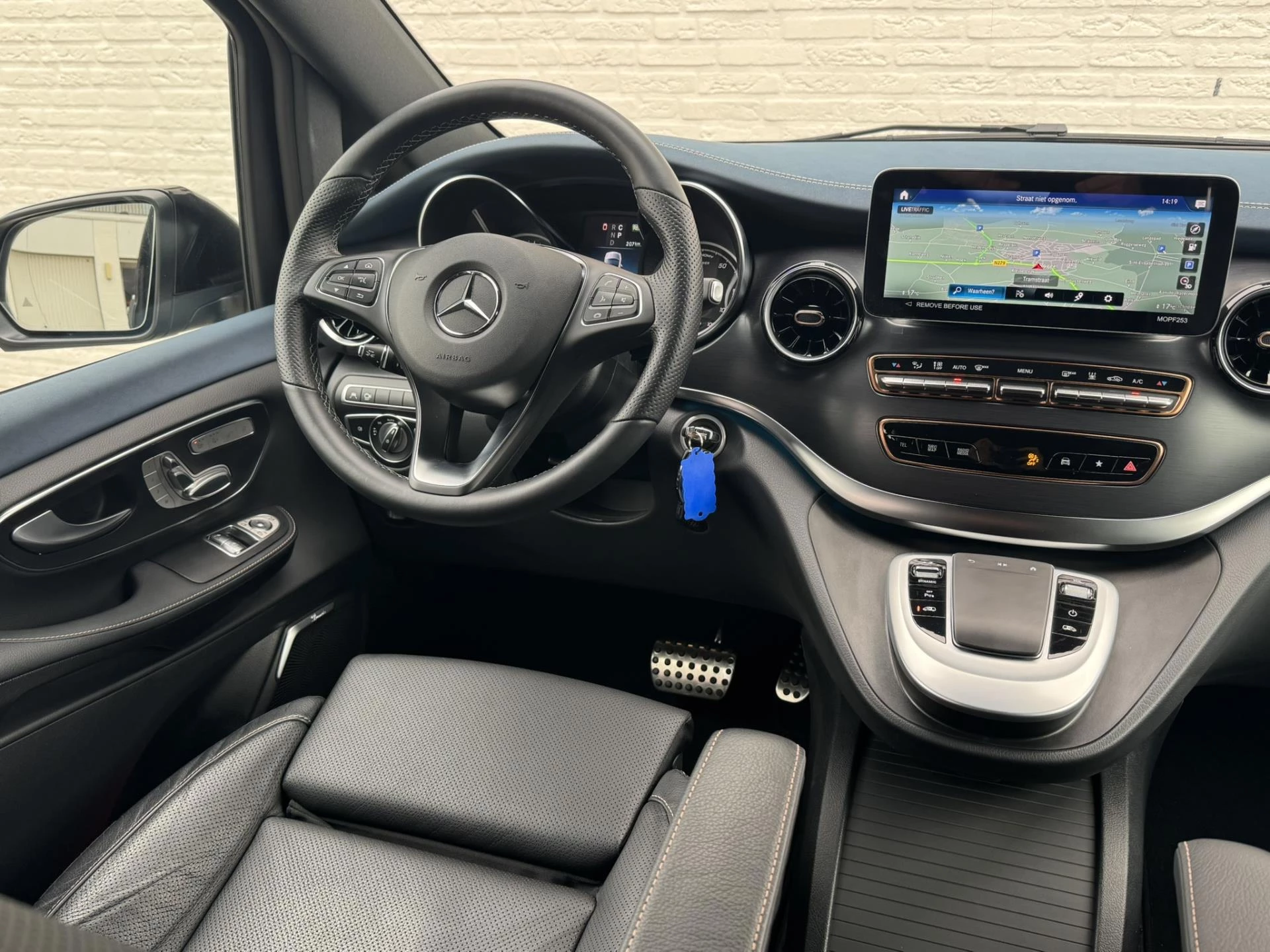 Hoofdafbeelding Mercedes-Benz EQV