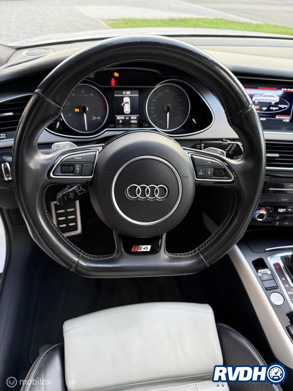 Hoofdafbeelding Audi S4