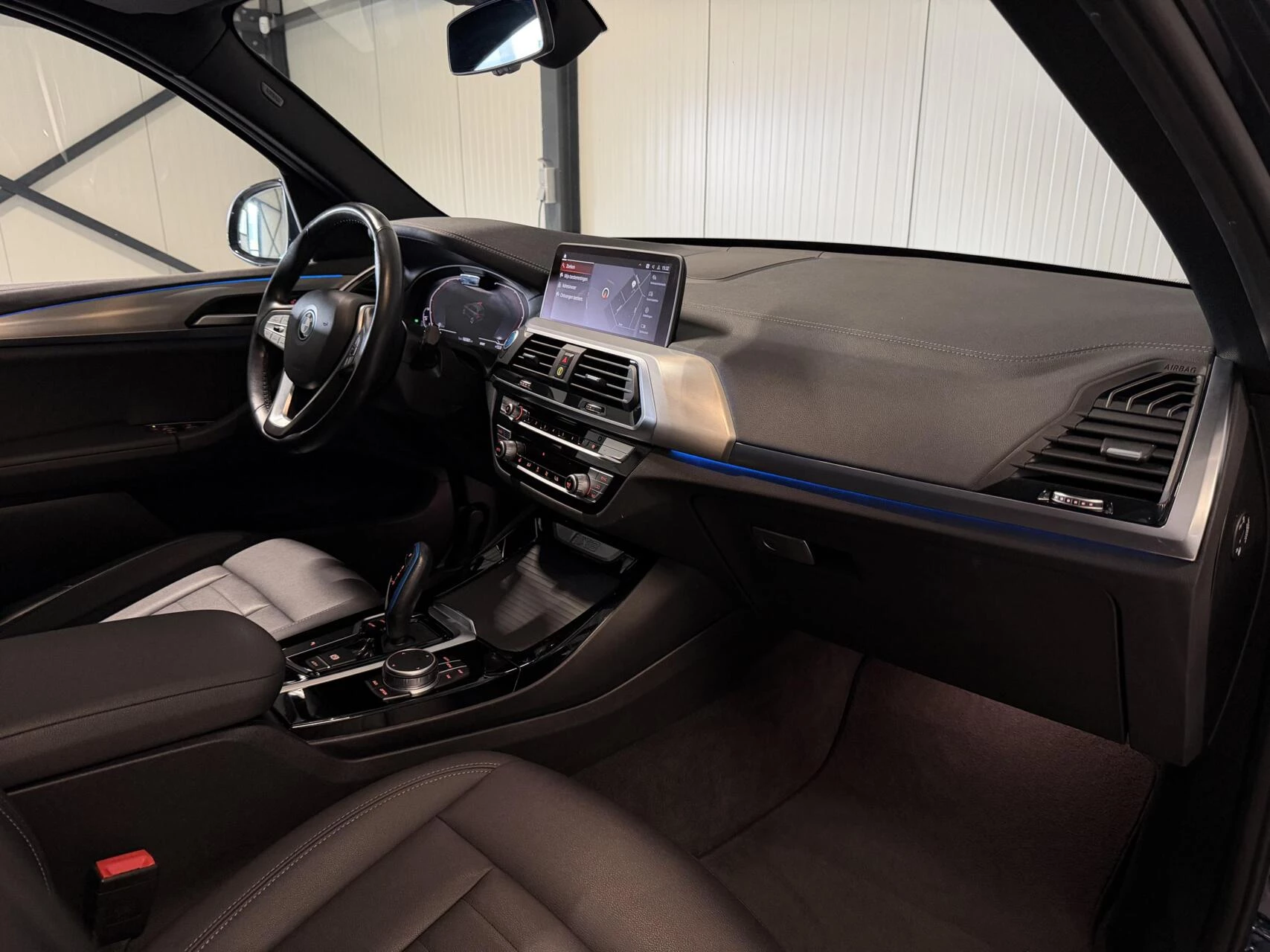Hoofdafbeelding BMW iX3