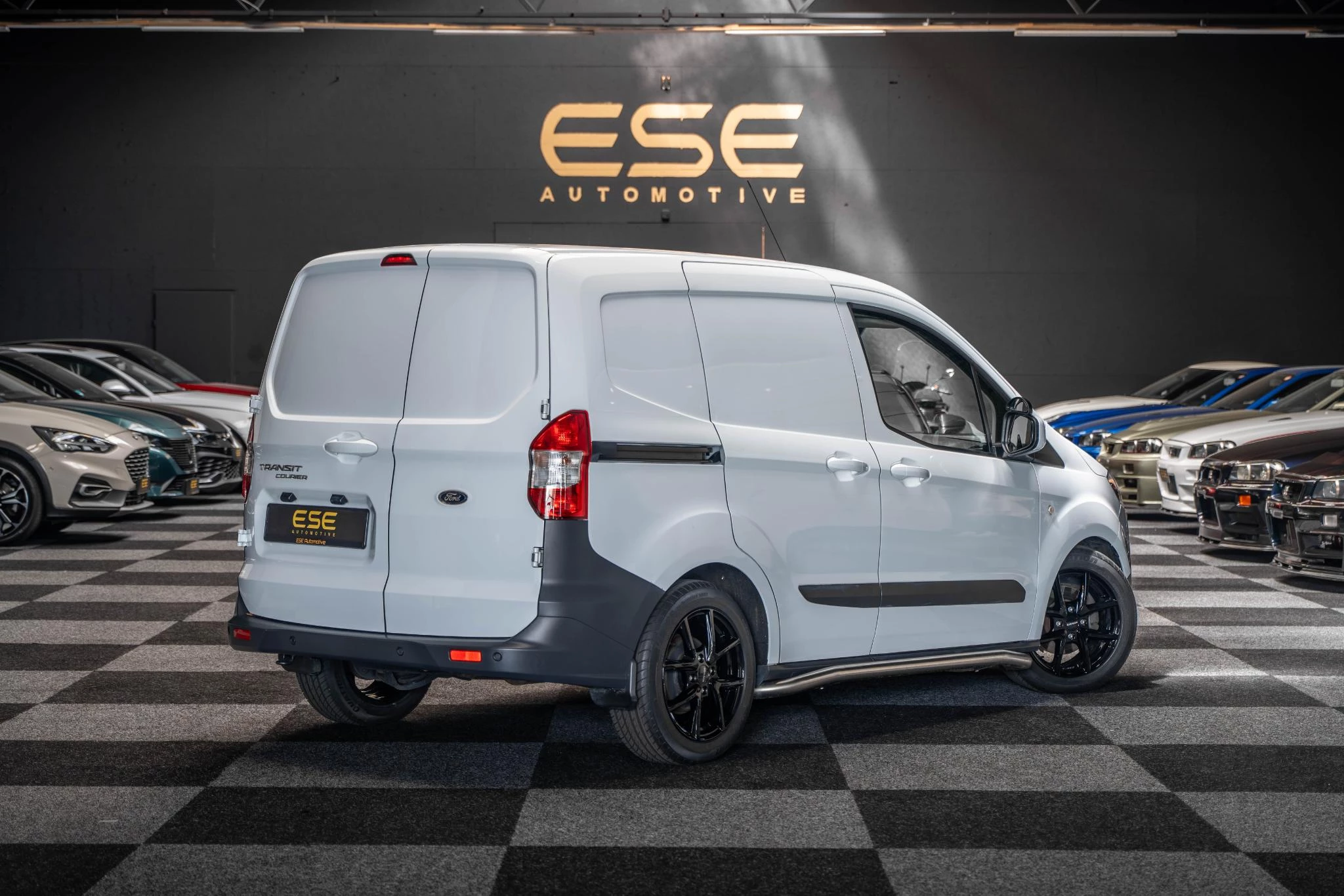 Hoofdafbeelding Ford Transit Courier