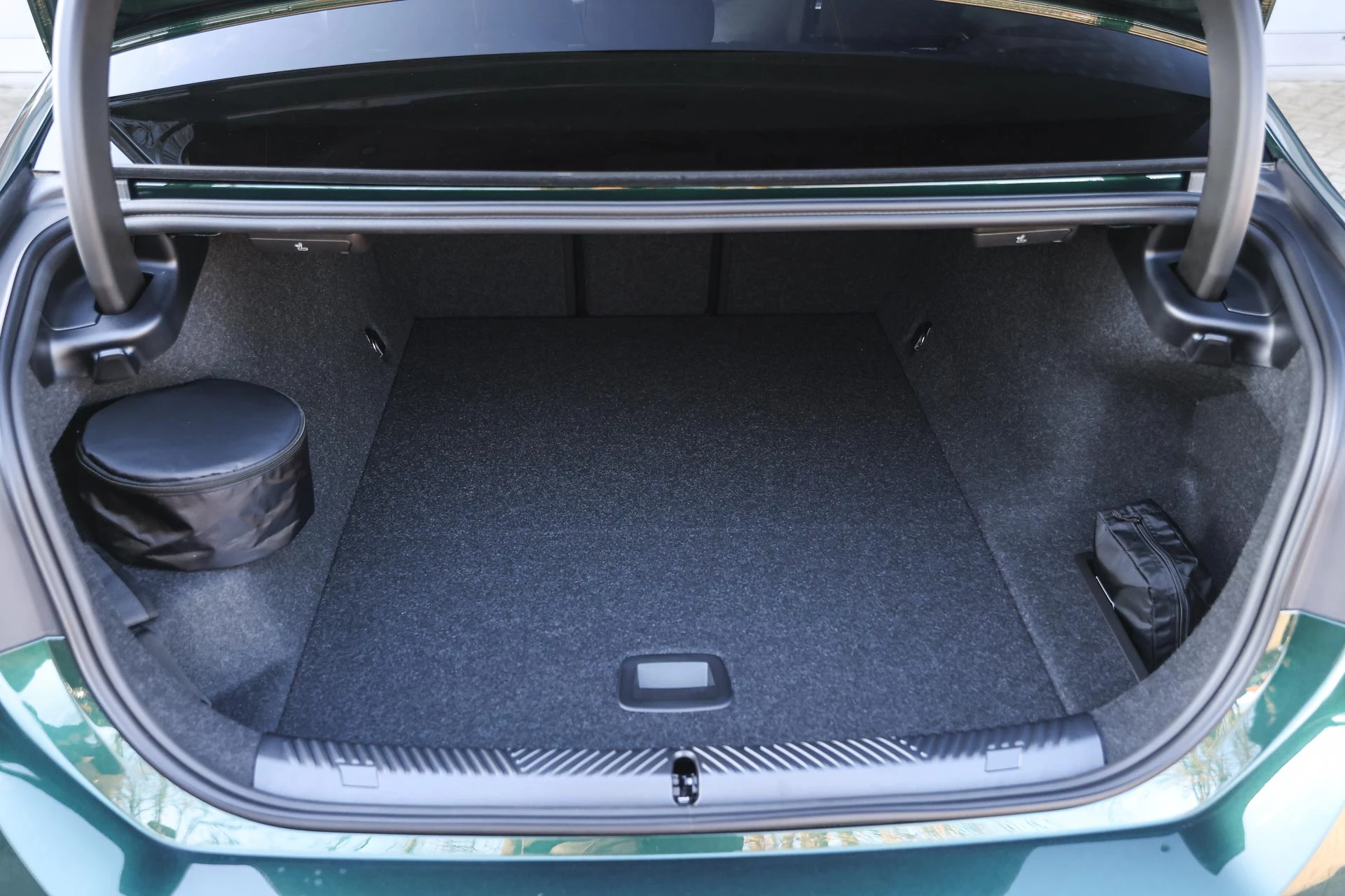 Hoofdafbeelding BMW i5