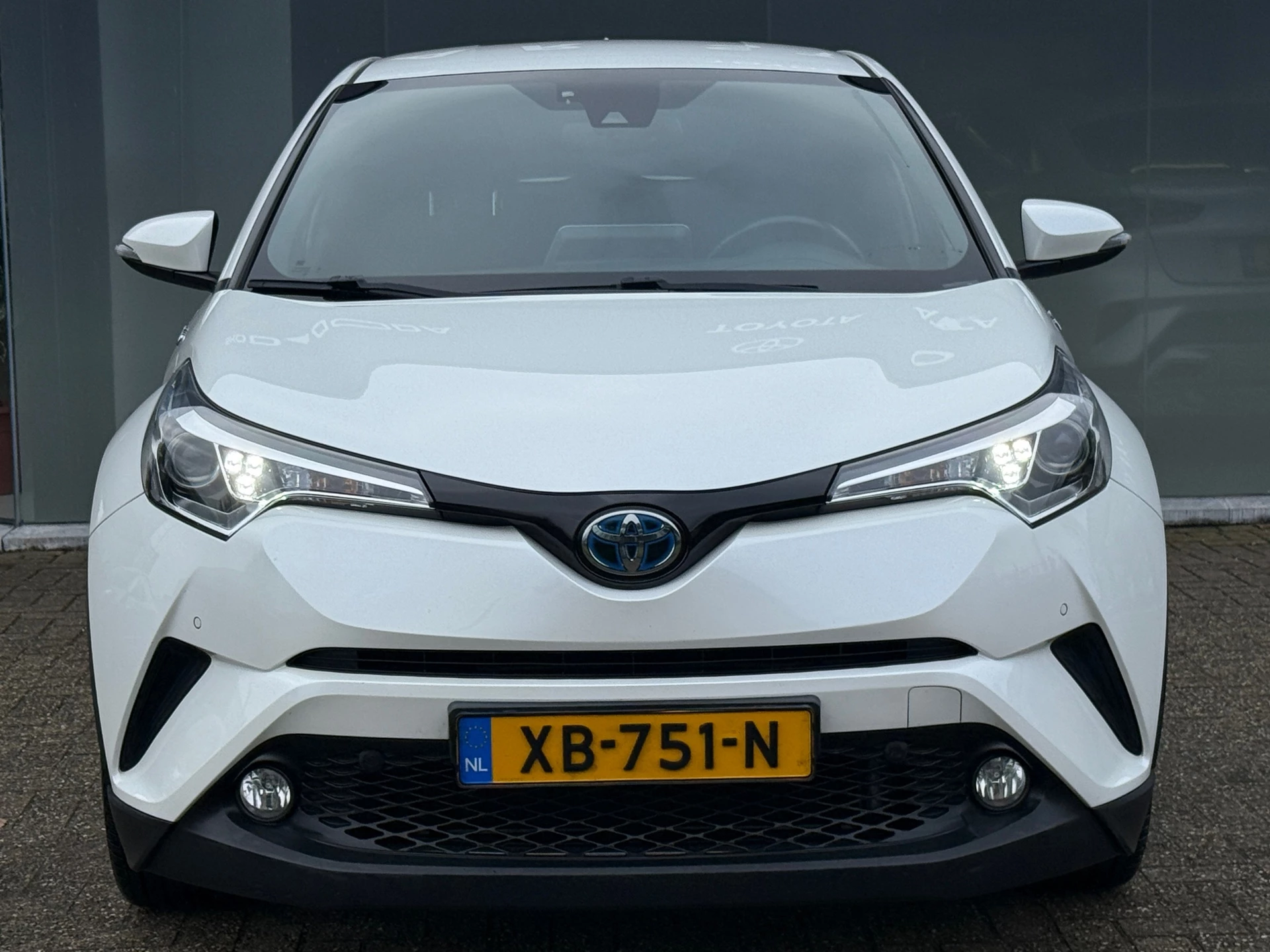 Hoofdafbeelding Toyota C-HR