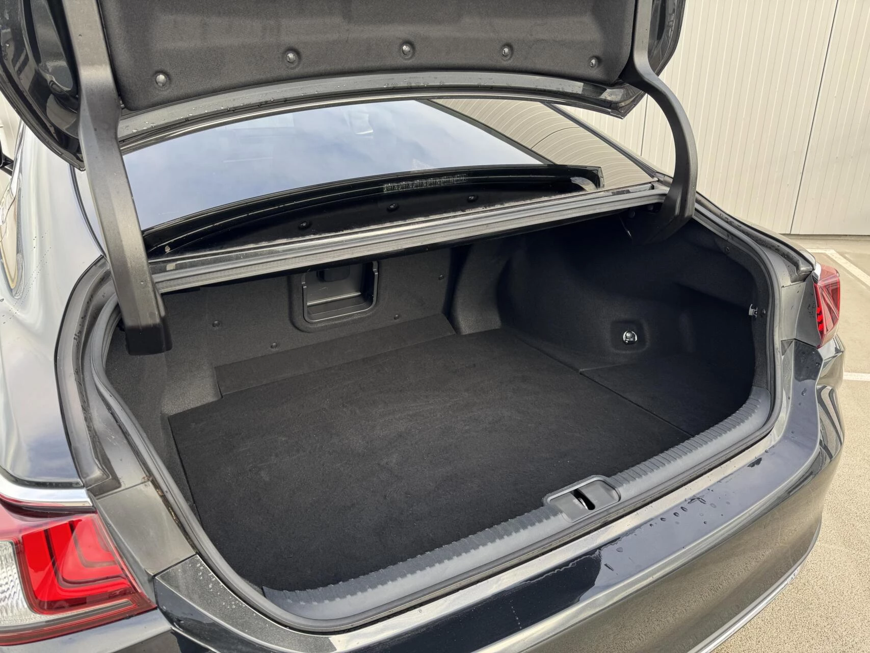 Hoofdafbeelding Lexus ES