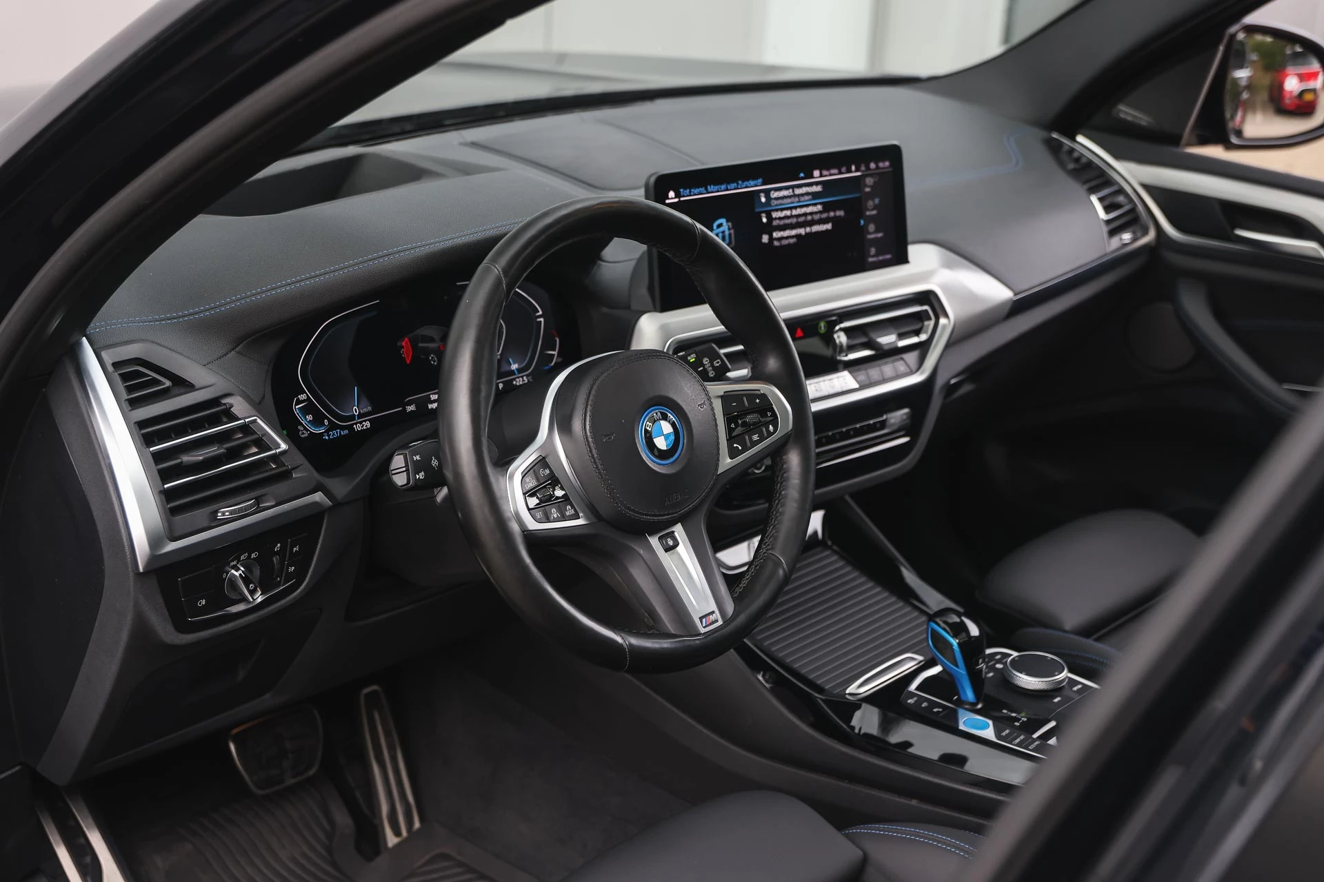 Hoofdafbeelding BMW iX3