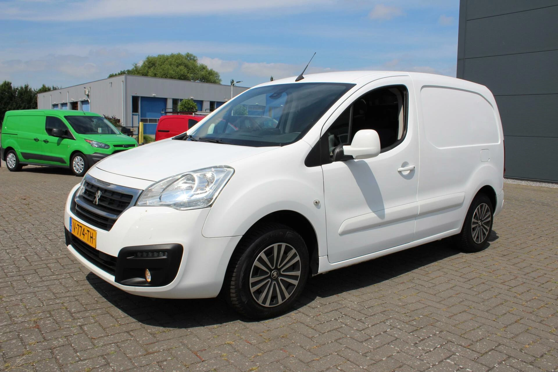 Hoofdafbeelding Peugeot Partner
