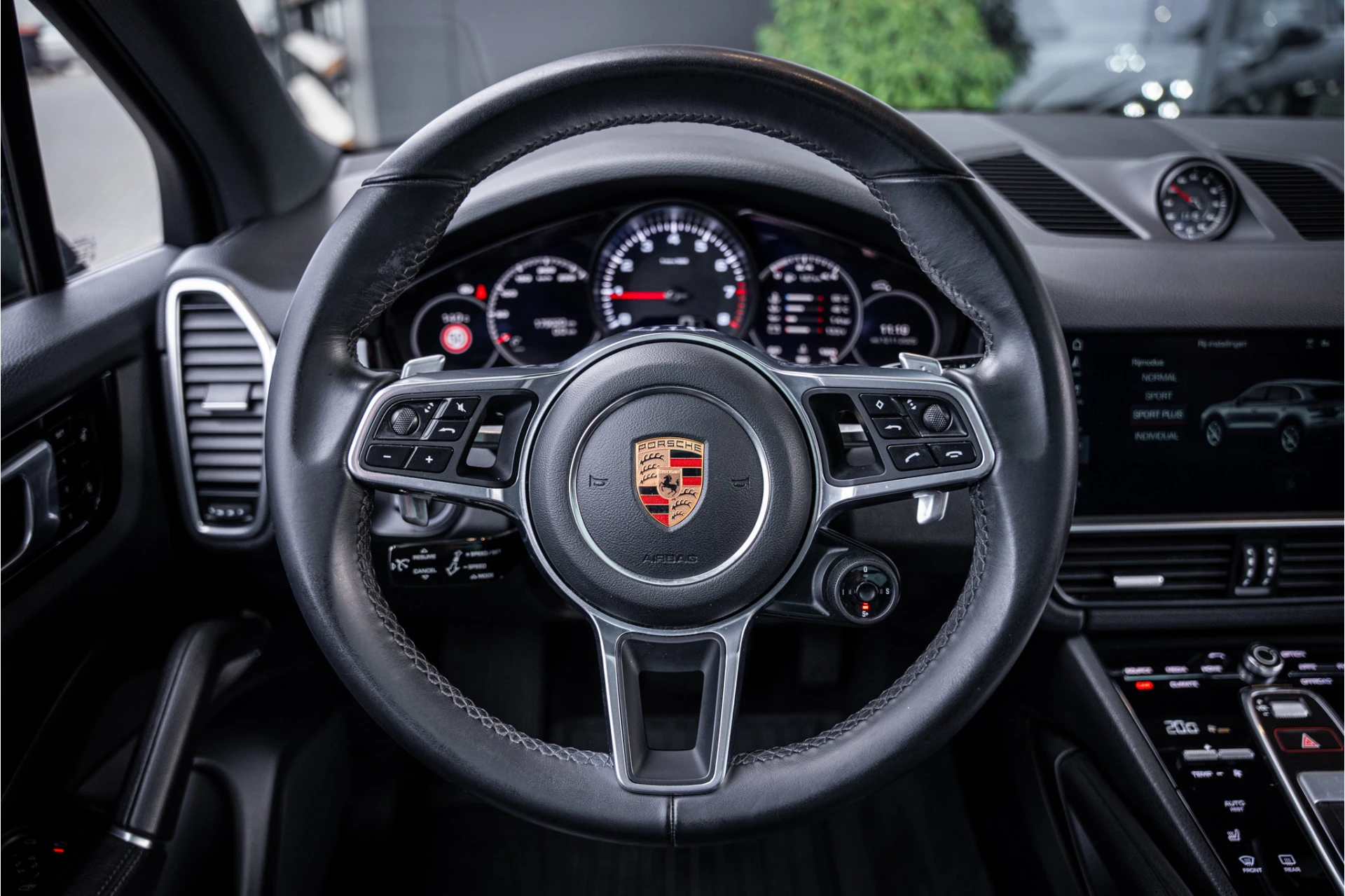 Hoofdafbeelding Porsche Cayenne