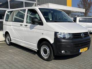 Hoofdafbeelding Volkswagen Transporter Volkswagen Transporter Kombi 2.0 TDI DSG Automaat L1H1 BTW en BPM vrij Airco Cruise control Marge Trekhaak PDC 1e eigenaar Ideaal voor ombouw naar camper Euro 5