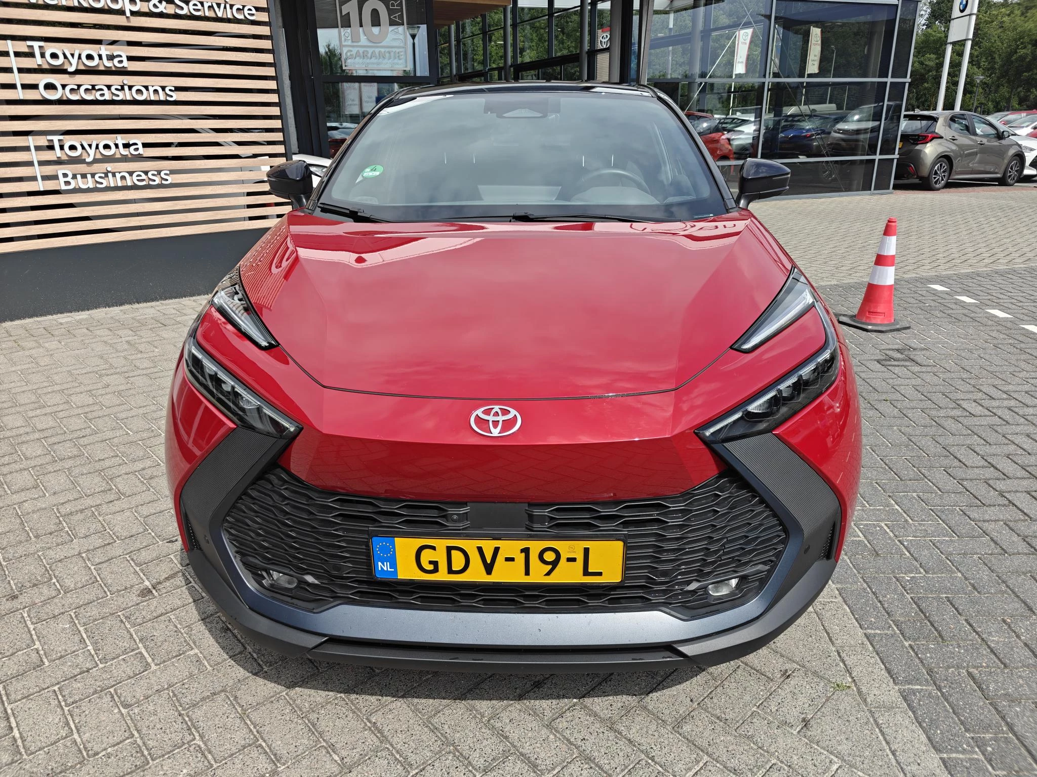 Hoofdafbeelding Toyota C-HR