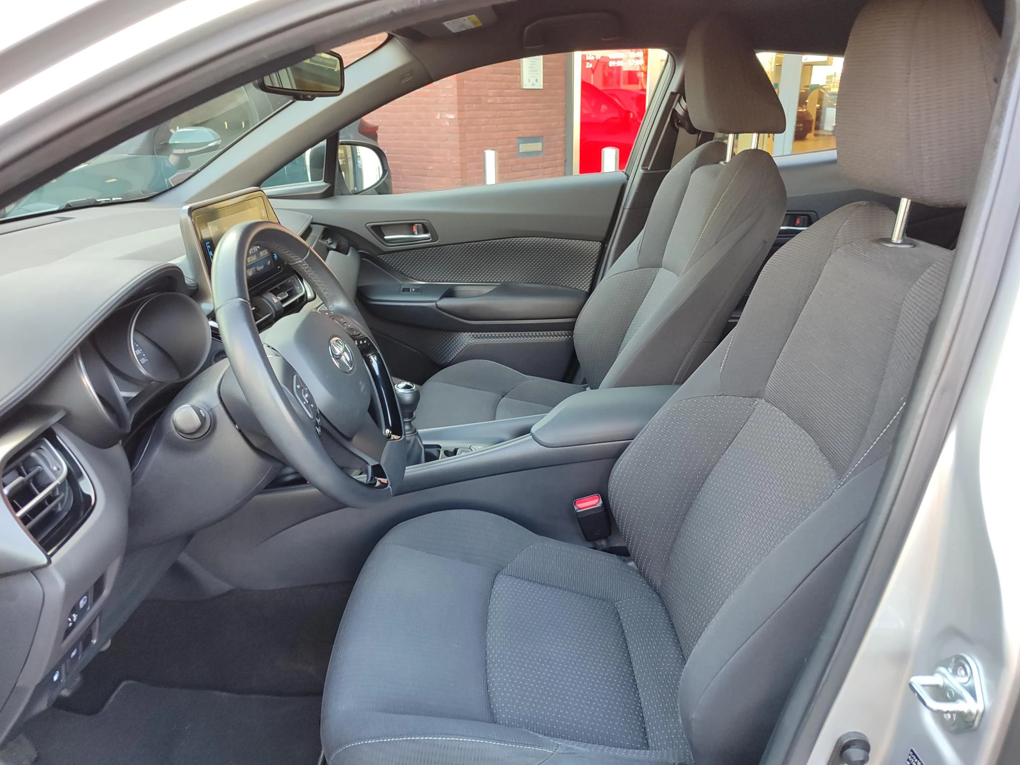 Hoofdafbeelding Toyota C-HR