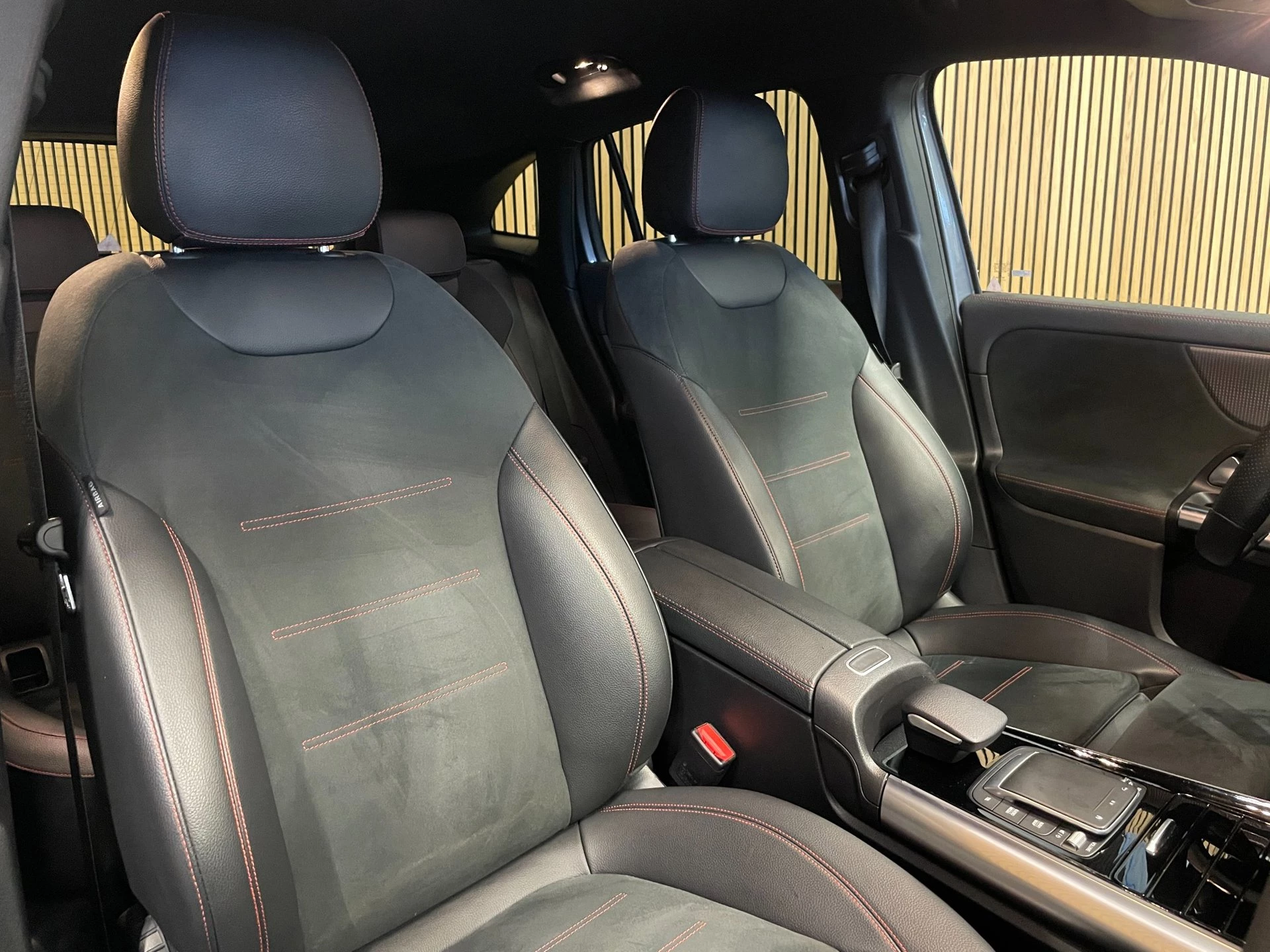 Hoofdafbeelding Mercedes-Benz EQA