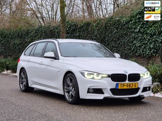 BMW 3-serie Touring M Sport 330i Uitlaat 6WB Apple CarPlay NBT EVO Sport uitlaat Breedset M velgen M Sport Edition
