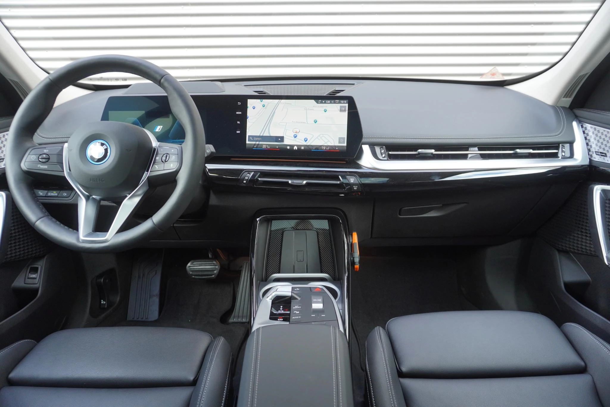 Hoofdafbeelding BMW iX1