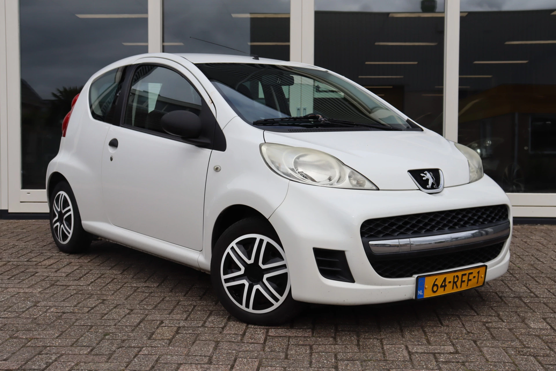 Hoofdafbeelding Peugeot 107