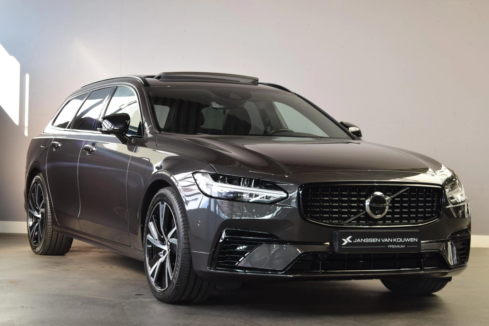 Hoofdafbeelding Volvo V90