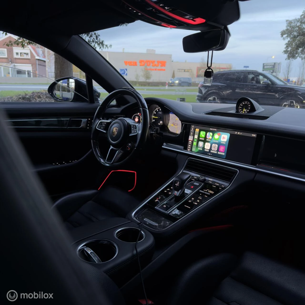 Hoofdafbeelding Porsche Panamera