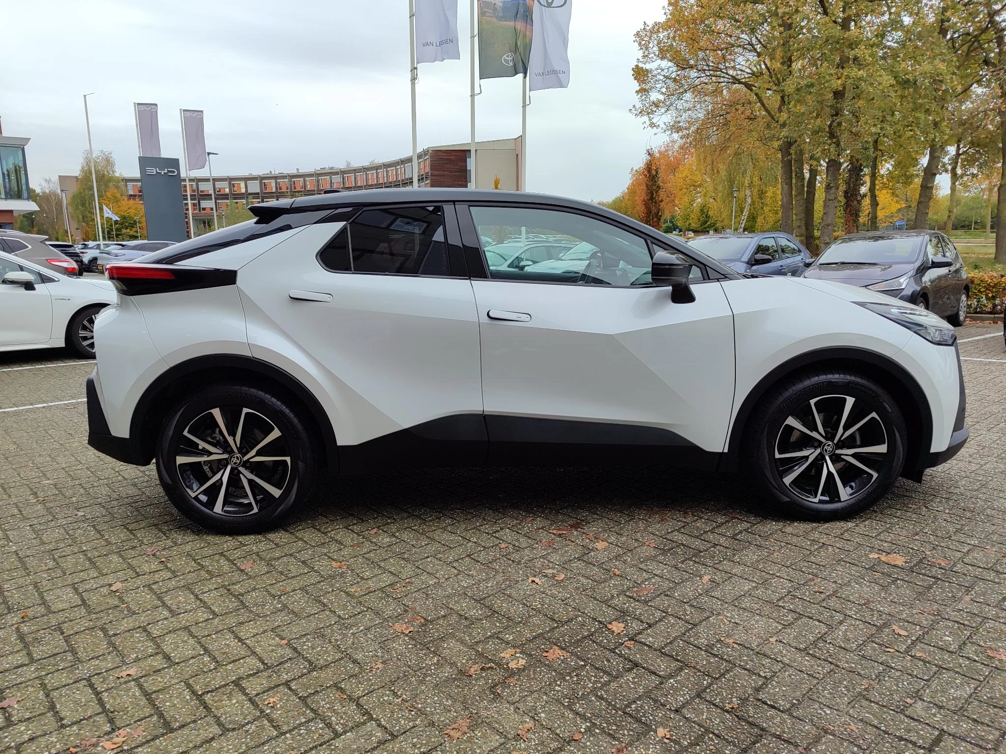 Hoofdafbeelding Toyota C-HR