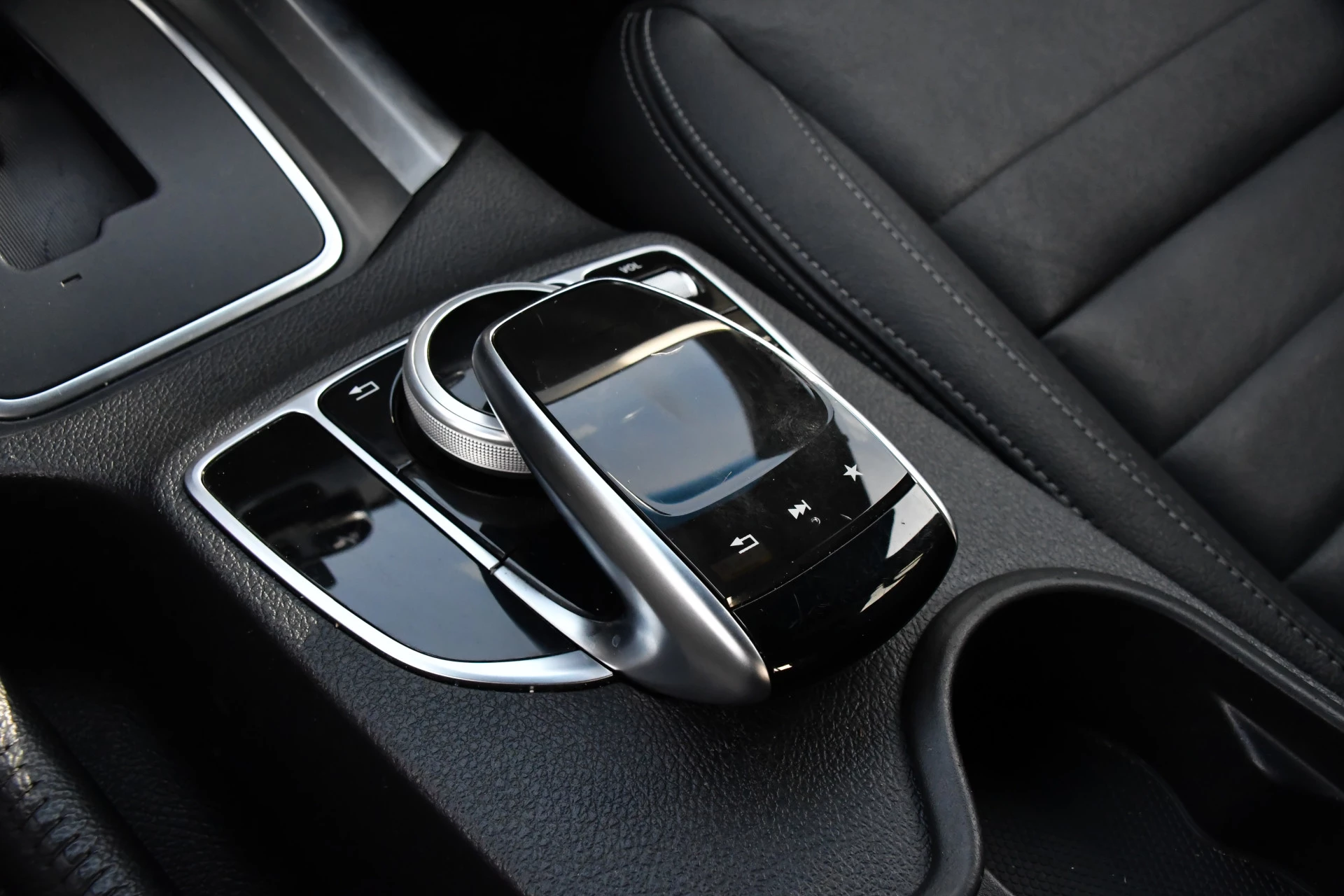Hoofdafbeelding Mercedes-Benz X-Klasse