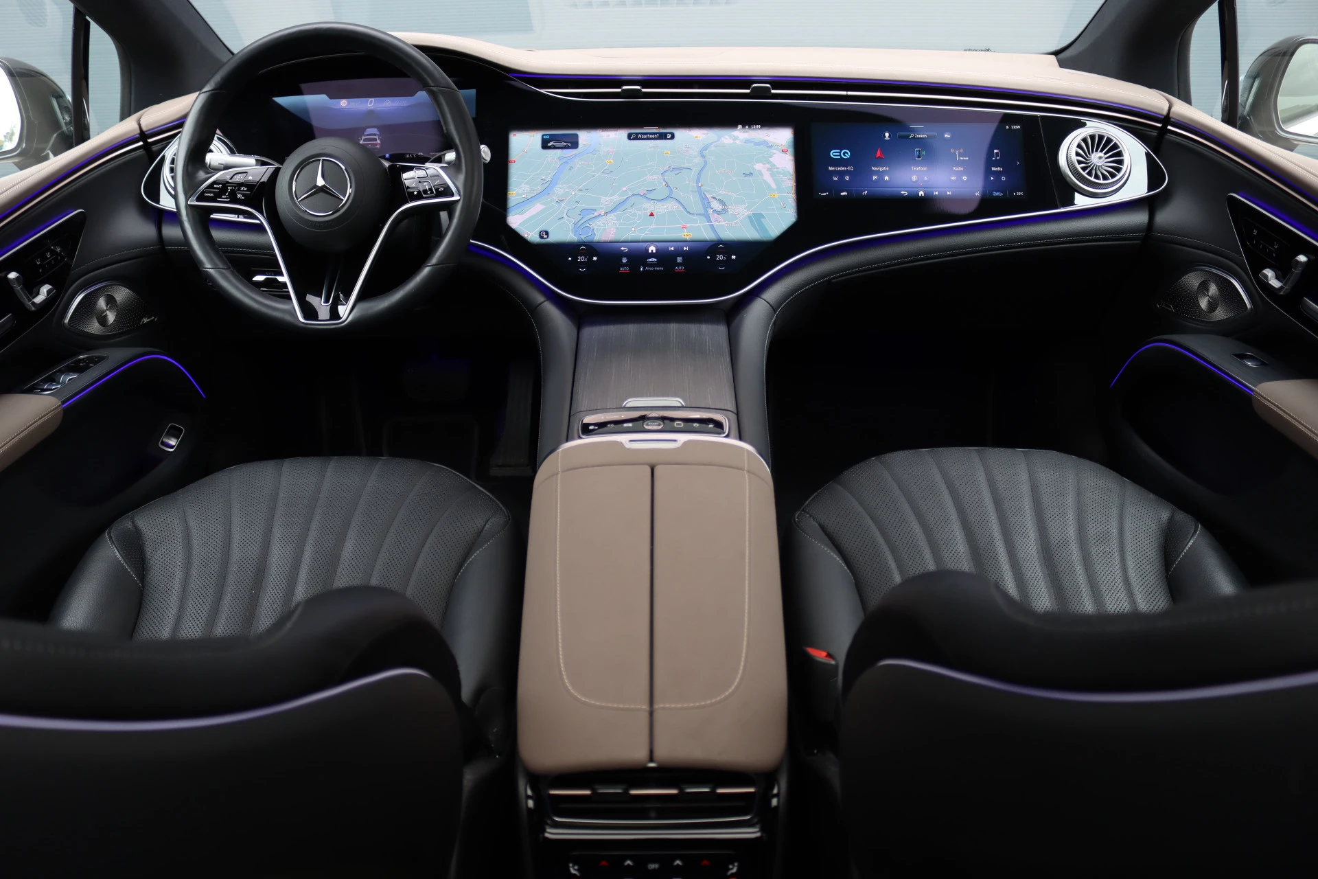 Hoofdafbeelding Mercedes-Benz EQS