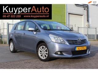 Hoofdafbeelding Toyota Verso Toyota Verso 1.8 VVT-i Aspiration 7p. automaat trekhaak cruise pano clima navi