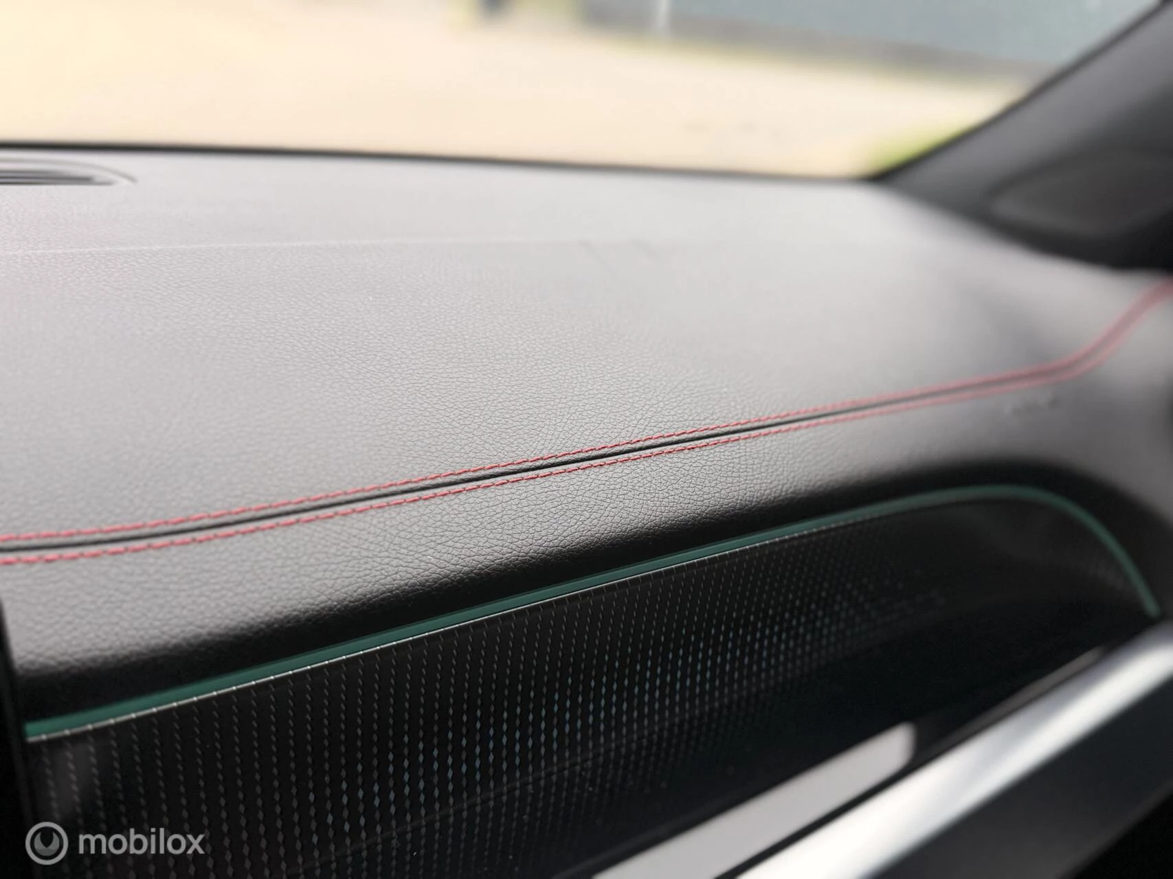 Hoofdafbeelding Mercedes-Benz EQB