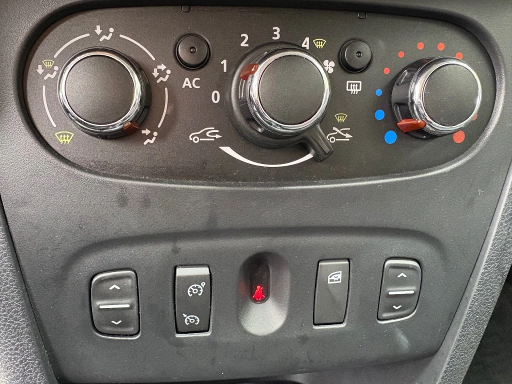 Hoofdafbeelding Dacia Logan