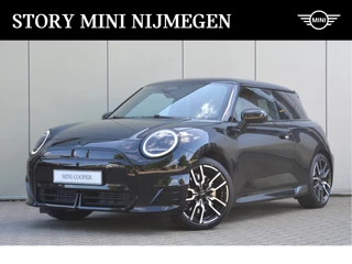 MINI 3-deurs Hatchback Cooper E / JCW / Pakket XL / 18 inch JCW Lap Spoke 2-tone