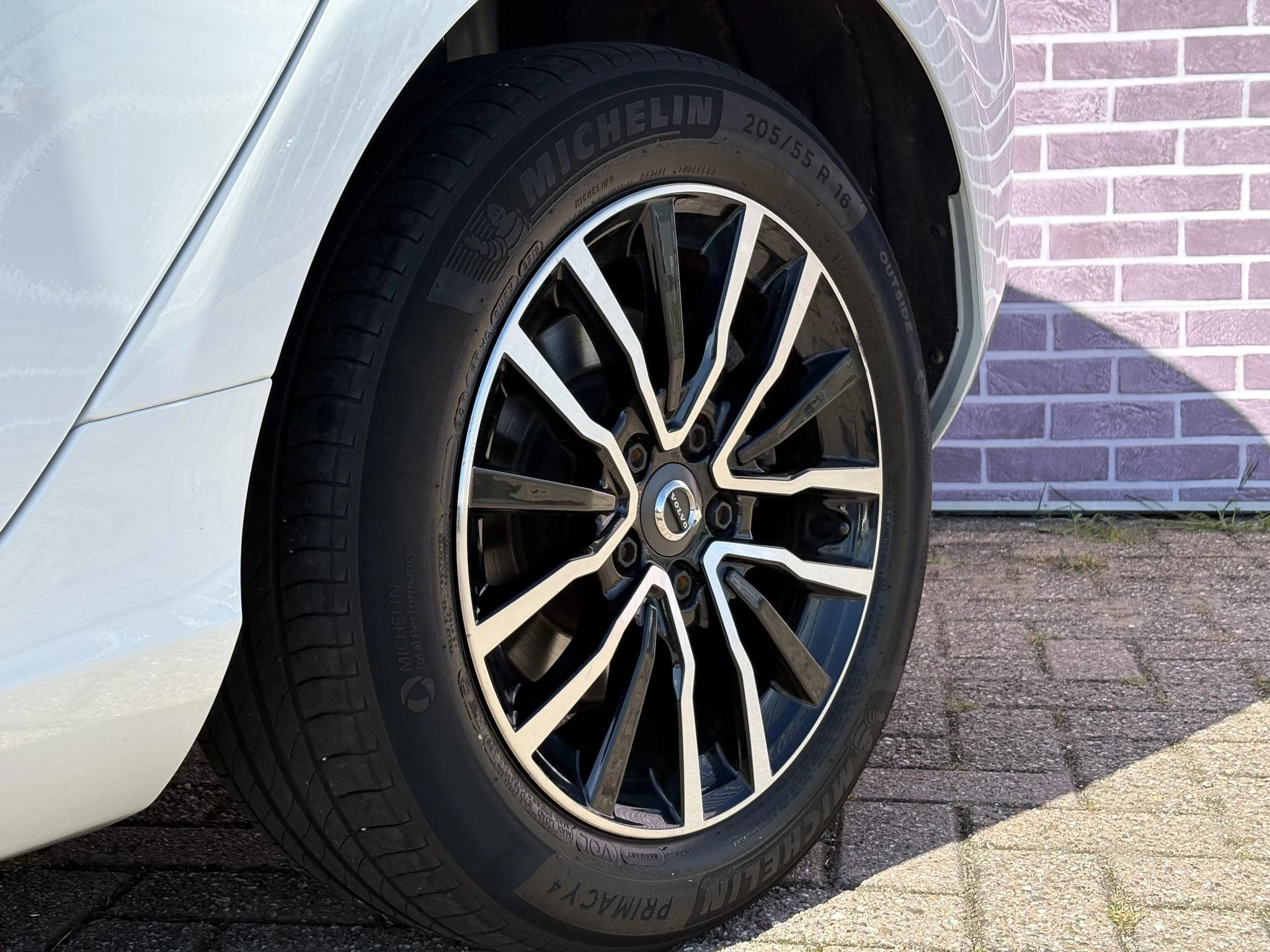 Hoofdafbeelding Volvo V40